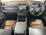 ディフェンダー 110 X ダイナミック HSE 3.0L D300 ディーゼル 4WD 