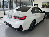 【ご納車後について】遠方のお客様はお住まいのエリアのBMWサービス工場にてメンテナンスを受けて頂けます。現地BMWへのお取次ぎなどもさせて頂きますのでご安心下さい。