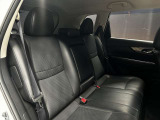 車内もキレイで嫌な臭いもありません☆気になる方は内装のスチームクリーナーも施工可能です♪
