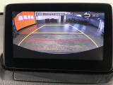 バックガイドモニターで、後方を確認しながら安心して駐車することができます。運転初心者も熟練者も必須の機能ですよ!