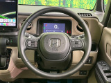 【純正革巻きステアリング】上質な革を使用することで、手にしっかり馴染みとても運転しやすいハンドルです♪