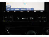 【エアコンまわり】 各操作スイッチなども使いやすい位置に配置されています。