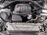 【ご納車前点検】BMW認定中古車は100項目の箇所を徹底的にチェック致します。機械的な箇所や電気系、コンピューターなどをご納車前に点検し、交換基準に達した部品は全て新品に修理返品した後にご納車致します。