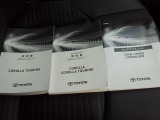 車両の取り扱い説明書とナビゲーションの取り扱い説明書は共に揃っております。
