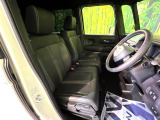 運転席シート廻りは使用感も少なく、良好な状態となっています。丁寧に使われていたことがよくわかりますね。