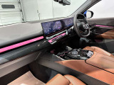 ABS:急ブレーキの車輪ロックを防止。車の安定性と操縦性を確保!