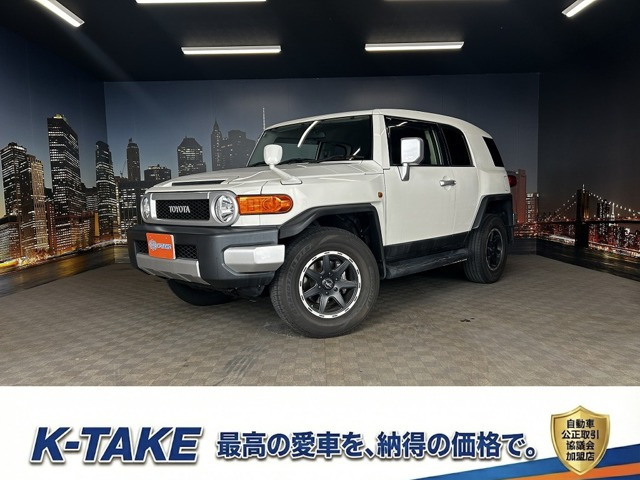 FJクルーザー 4.0 4WD (禁煙車)(4WD)(純正ナビ)(バックカメラ)(ク