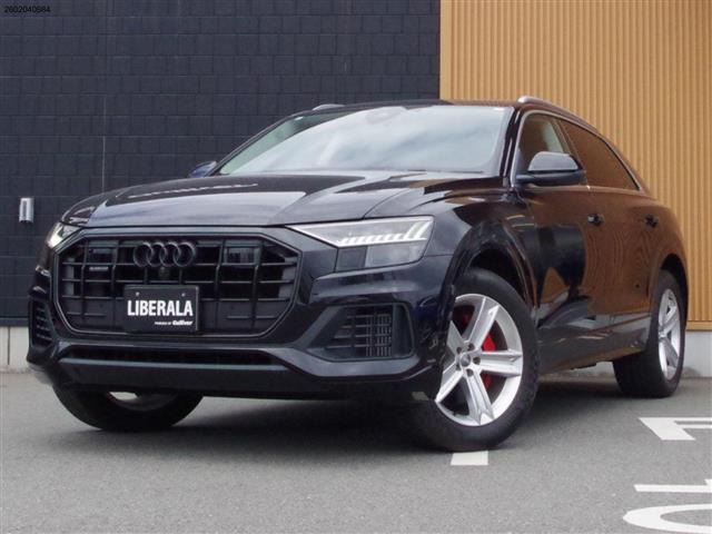 Q8 55 TFSI クワトロ デビューパッケージ ラグジュアリー 4WD 本革シート