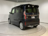 ご納車までの期間ですが、県内のお客様は2、3週間、県外のお客様は3、4週間ほどでご納車が可能となります。但し、お支払いや書類の状況によっては多少の前後もありますので、その際には何卒ご了承下さい。