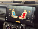 【24Way電動フロントシート(ヒーター&クーラー&マッサージ)OP価格279,000円】最大3名様まで、シートポジションを記憶していただきます。自分のポジションを素早く戻せるのはとても助かる機能ですね。
