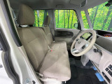 運転席シート廻りは使用感も少なく、良好な状態となっています。丁寧に使われていたことがよくわかりますね。