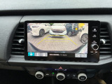 バックカメラが装備されており、後方の安全確認はもちろんのこと狭い場所での駐車や雨の日・夜間など視界の悪いコンディションでのストレスの軽減にもなります!