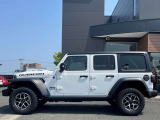 正規ディーラーの取り扱えるJEEPブランド保険もご用意!ご加入頂いた際、オリジナルサービスの『ボディ補修』『ガラス補修』『タイヤ補修』を無償で付帯いたします!※詳細はスタッフにお尋ねください。
