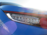 【外装】LEDヘッドライトです。