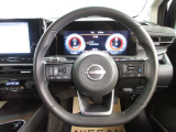 運転が楽しくなる明るく開放的な運転席まわりです。