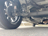 お車を安心してお乗りいただく為には、足回りの定期点検が欠かせません。サービスサポート(有償保証)では無料点検もご提供しており、安心のカーライフをお過ごしいただけるサポート体制が整っています。