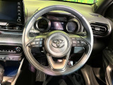 【純正革巻きステアリング】上質な革を使用することで、手にしっかり馴染みとても運転しやすいハンドルです♪