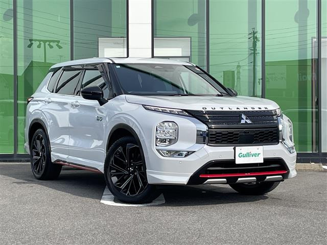 アウトランダー PHEV 2.4 P 4WD 本革シート