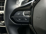 ステアリングスイッチにてオーディオのコントロールも可能です