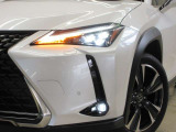 LEDヘッドライトです。デザイン性がよくとても明るいので、夜間の走行や悪天候でも安心です。しかも長寿命!