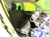 運転席シート廻りは使用感も少なく、良好な状態となっています。丁寧に使われていたことがよくわかりますね。