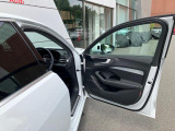 ドアを開けると上質で上品な室内空間が広がり細部までこだわったAudiデザイン性と、物づくりのこだわりを感じて頂けます。詳しくは0078-6002-900146中古車スタッフまで