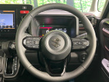 【純正革巻きステアリング】上質な革を使用することで、手にしっかり馴染みとても運転しやすいハンドルです♪