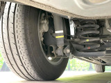 お車を安心してお乗りいただく為には、足回りの定期点検が欠かせません。サービスサポート(有償保証)では無料点検もご提供しており、安心のカーライフをお過ごしいただけるサポート体制が整っています。