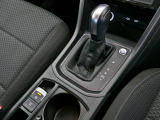 メーカー直営認定中古車 1オーナ 禁煙車 LEDライト 純正ナビ ブルートゥース通信 カープレイアンドロイドオート対応 デジタルコックピット アダプティブクルーズ スマートキースペア有 整備記録簿有