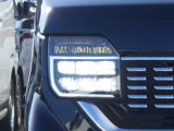 ★LEDヘッドライト搭載★ 白っぽく光る明るく省電力なLEDライト!先進的な白い輝きでフロントフェースを引き締めます☆