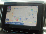 ディスプレイオーディオを装備。スマホとクルマをつなぐことで、これまでのナビに加えて、いろんなサービスが楽しめます。