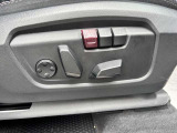 運転席シートメモリー機能付き電動シート