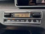 【 オートエアコン 】車内温度を感知して自動で温度調整をしてくれるのでいつでも快適な車内空間を創り上げます!//