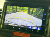 【バックカメラ】駐車時に後方がリアルタイム映像で確認できます。大型商業施設や立体駐車場での駐車時や、夜間のバック時に大活躍!運転スキルに関わらず、今や必須となった装備のひとつです!