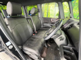 運転席シート廻りは使用感も少なく、良好な状態となっています。丁寧に使われていたことがよくわかりますね。