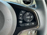 Hondaセンシングの機能のひとつ、アダプティブクルーズコントロール付!アクセルから足を離しても設定したスピードと前車との車間を保ち走行してくれます!車線維持もアシスト☆高速道路で疲労軽減ですね☆