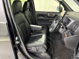 乗り降りしやすい運転席でお出かけが楽しみになりますね。