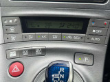 気になるお車がありましたら右の電話番号から直接お店にお問い合わせください。支払方法から車両情報、状態までなんでもご説明させて頂きます。スタッフ一同ご連絡お待ちしております。
