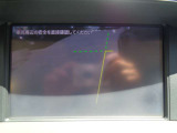 左前方の死角もひと目で確認できる、サイドブラインドモニタ-。お問い合わせは03-5672-1023へ