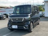 雨の日は中古車は選びにくいですよね。でも当店なら安心です。電話予約を頂ければ屋根下へ移動させて頂きます。雨でもじっくりご検討いただけます。