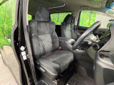 運転席シート廻りは使用感も少なく、良好な状態となっています。丁寧に使われていたことがよくわかりますね。運転席シート廻りは使用感も少なく、良好な状態となっています。丁寧に使われていたことがよくわかります