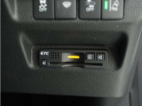 ◆ETC◆有料道路を利用する際にスムースに通過でき、わずらわしい料金支払いから開放されます!今や無いと不便に感じるほど必需品の装備ですね♪
