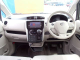 周りが見やすく運転しやすいお車です♪