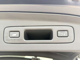 【パワーバックドア】スマートキーや運転席のボタンを押すだけでリアゲートが自動で開閉します!荷物を持っている時や、高い位置にあるバックドアを閉める際に便利な機能です♪
