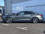 【Audi認定中古車】Audi専任の研修を受け熟練したメカニックが大切にご納車整備をさせて頂きます。お客様にご満足・ご納得し、お乗り頂く為にFor Nextグループの追及は日々続きます。