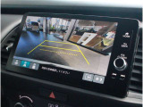 バックカメラが装備されており、後方の安全確認はもちろんのこと狭い場所での駐車や雨の日・夜間など視界の悪いコンディションでのストレスの軽減にもなります!