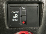 【パワースライドドア】助手席側がパワースライドドアになっており、運転席のスイッチやスマートキーでも開閉が可能です!開口部も広いので乗り降りも楽々♪