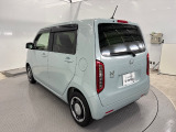 雨の日は中古車は選びにくいですよね。でも当店なら安心です。電話予約を頂ければ屋根下へ移動させて頂きます。雨でもじっくりご検討いただけます。