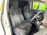 運転席シート廻りは使用感も少なく、良好な状態となっています。丁寧に使われていたことがよくわかりますね。