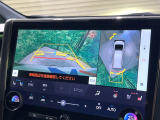 【パノラミックビューモニター】専用のカメラにより、上から見下ろしたような視点で360度クルマの周囲を確認することができます☆死角部分も確認しやすく、狭い場所での切り返しや駐車もスムーズに行えます。